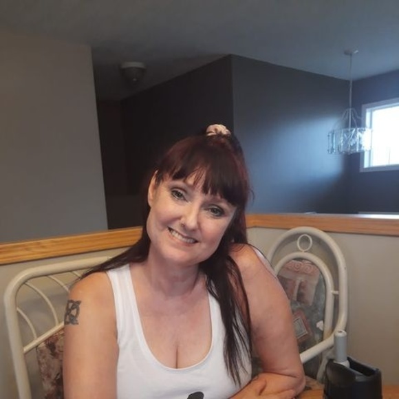 Meet your Posher, Michelle - Picture 1 of 1